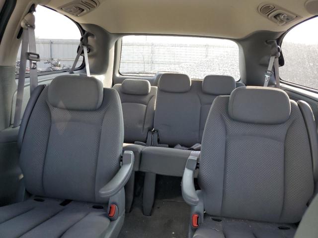 2A4GP54L47R297022 - 2007 CHRYSLER TOWN & COU TOURING წითელი ფოტო 10