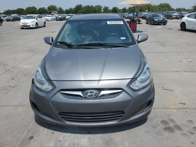 KMHCT4AE7DU526657 - 2013 HYUNDAI ACCENT GLS GRAY photo 5