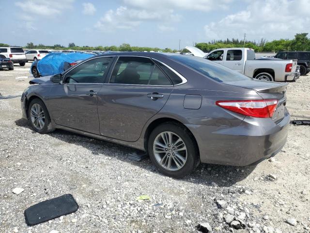 4T1BF1FK4FU062102 - 2015 TOYOTA CAMRY LE GRAY photo 2