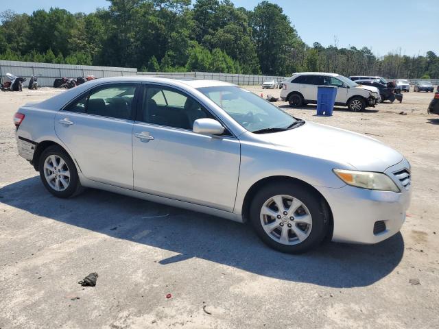 4T1BF3EK2AU540927 - 2010 TOYOTA CAMRY BASE SILVER photo 4