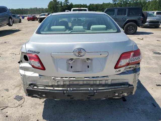 4T1BF3EK2AU540927 - 2010 TOYOTA CAMRY BASE SILVER photo 6