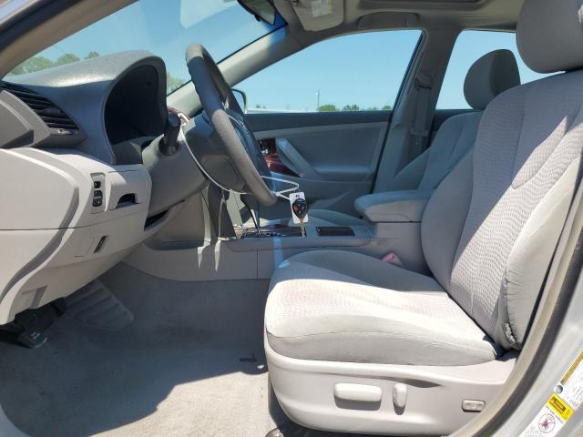 4T1BF3EK2AU540927 - 2010 TOYOTA CAMRY BASE SILVER photo 7