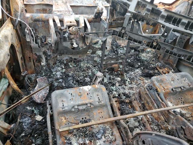 2C4RC1BG8DR770084 - 2013 CHRYSLER TOWN & COU TOURING 烧焦的 照片 8