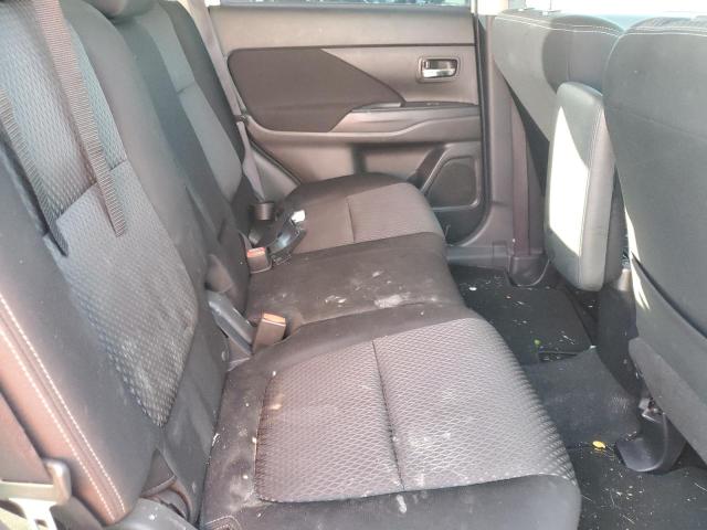 JA4AD2A33JZ003138 - 2018 MITSUBISHI OUTLANDER ES WHITE photo 10