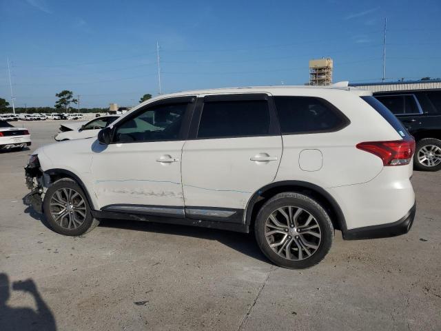 JA4AD2A33JZ003138 - 2018 MITSUBISHI OUTLANDER ES WHITE photo 2