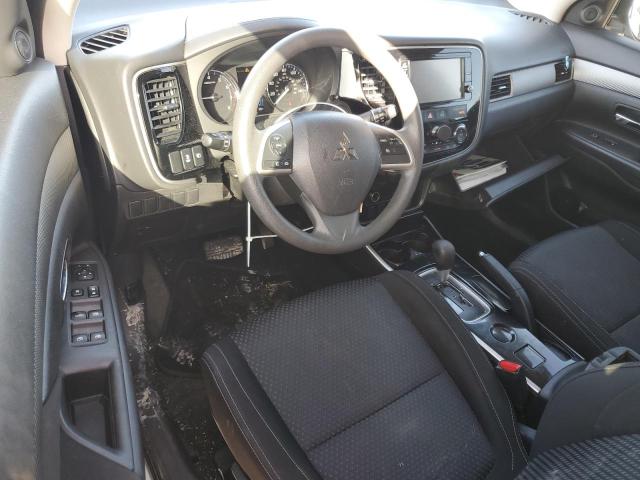 JA4AD2A33JZ003138 - 2018 MITSUBISHI OUTLANDER ES WHITE photo 8