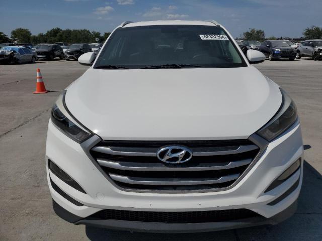 KM8J33A44JU671532 - 2018 HYUNDAI TUCSON SEL WHITE photo 5