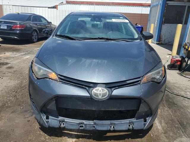 2T1BURHE7JC092927 - 2018 TOYOTA COROLLA L 灰色 照片 5