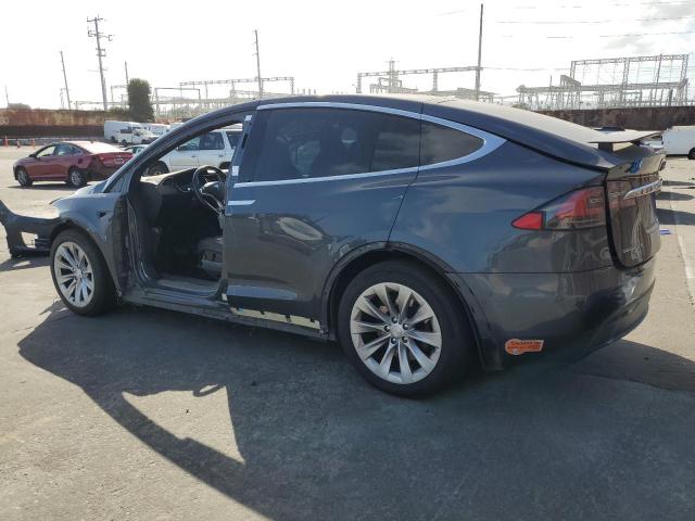 5YJXCAE21GF002681 - 2016 TESLA MODEL X 灰色 照片 2
