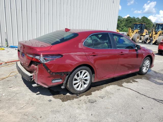 4T1C11AK5MU446512 - 2021 TOYOTA CAMRY LE RED photo 3