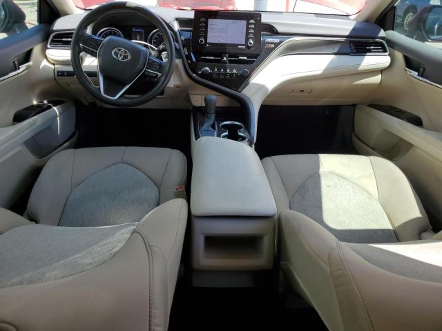 4T1C11AK5MU446512 - 2021 TOYOTA CAMRY LE RED photo 8