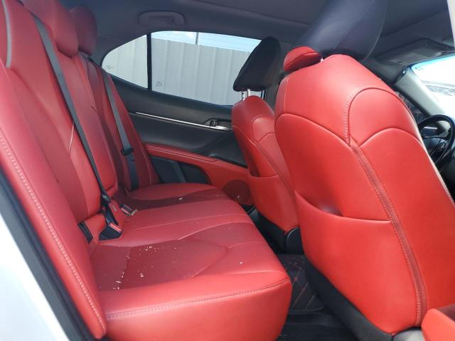 4T1B61HK6KU769208 - 2019 TOYOTA CAMRY XSE 白色 照片 10