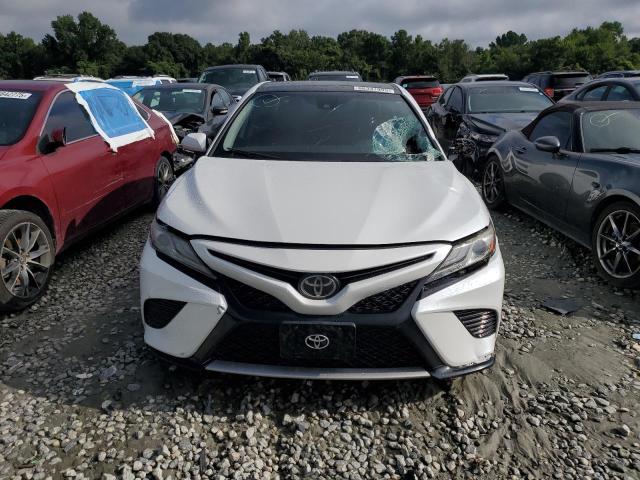 4T1B61HK6KU769208 - 2019 TOYOTA CAMRY XSE 白色 照片 5