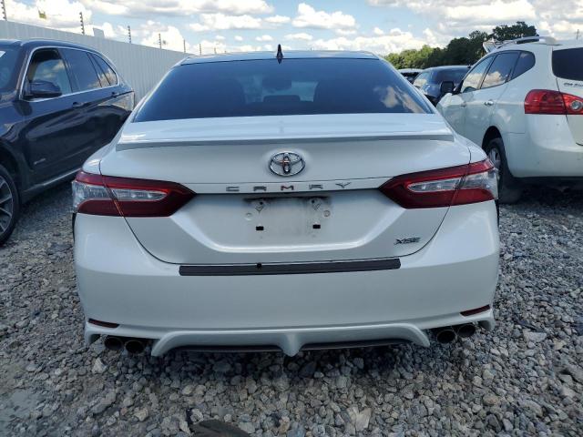 4T1B61HK6KU769208 - 2019 TOYOTA CAMRY XSE 白色 照片 6