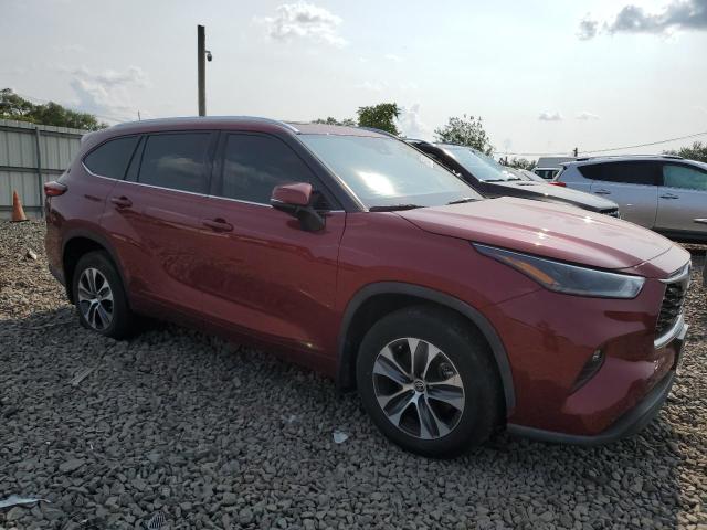 5TDGZRBH3MS062541 - 2021 TOYOTA HIGHLANDER XLE Qırmızı foto 4