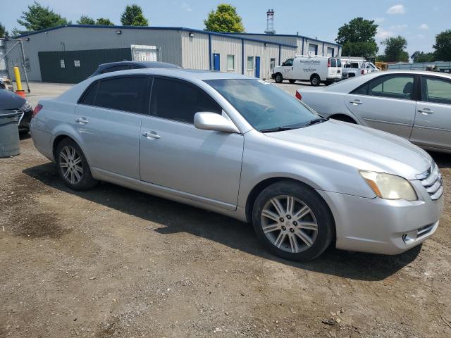 4T1BK36B47U233570 - 2007 TOYOTA AVALON XL SILVER photo 4