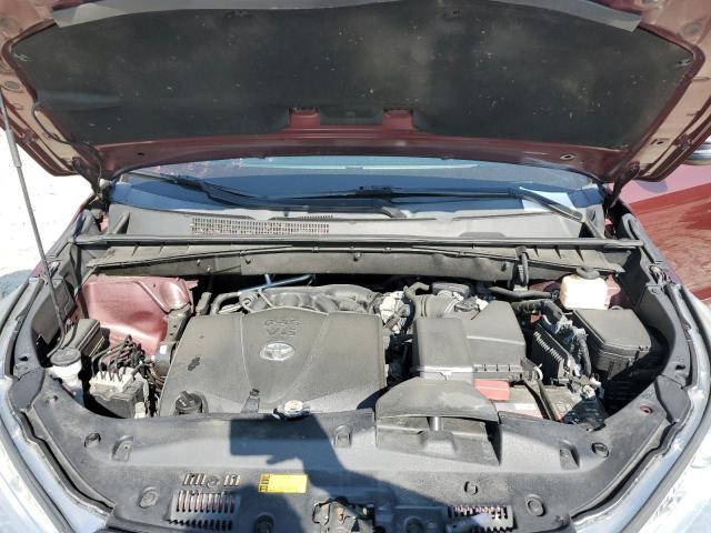 5TDJZRFH8JS837718 - 2018 TOYOTA HIGHLANDER SE برغندي صورة 12
