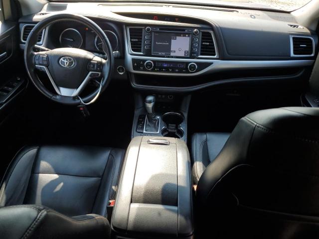 5TDJZRFH8JS837718 - 2018 TOYOTA HIGHLANDER SE برغندي صورة 8