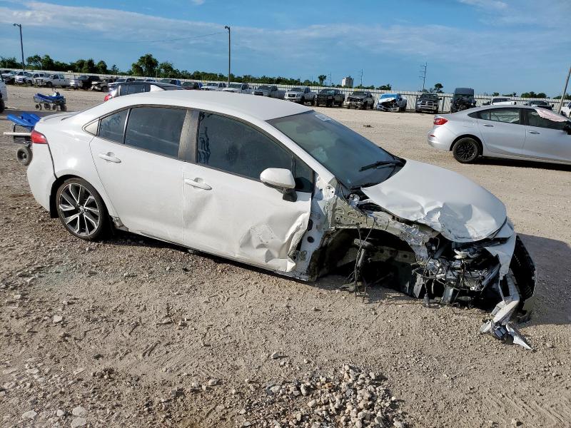 5YFS4MCE1MP086443 - 2021 TOYOTA COROLLA SE WHITE photo 4