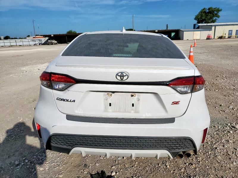 5YFS4MCE1MP086443 - 2021 TOYOTA COROLLA SE WHITE photo 6