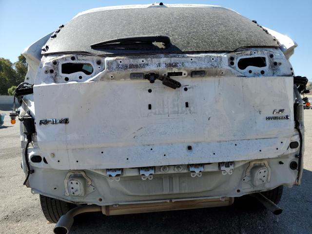 2T3MWRFV4LW065294 - 2020 TOYOTA RAV4 LE WHITE photo 6