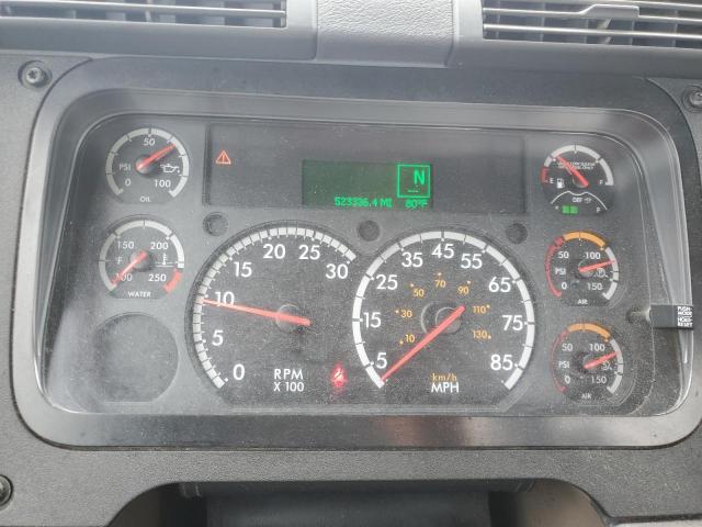 1FUBGEDV2GLHC5624 - 2016 FREIGHTLINER CASCADIA 1 WHITE photo 8