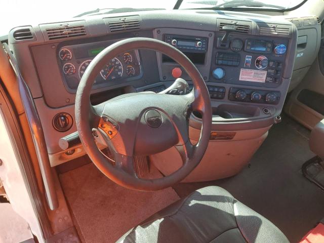 1FUBGEDV2GLHC5624 - 2016 FREIGHTLINER CASCADIA 1 WHITE photo 9