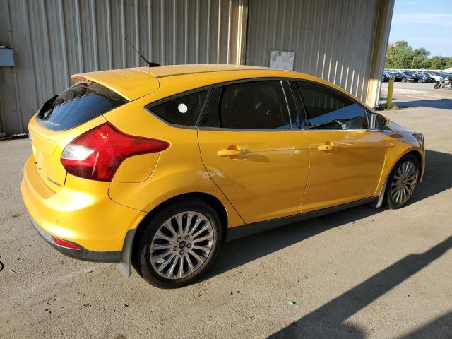 1FAHP3N29CL263963 - 2012 FORD FOCUS TITANIUM YELLOW photo 3