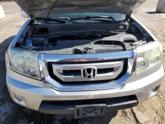 5FNYF4H91BB004705 - 2011 HONDA PILOT TOURING SILVER photo 12