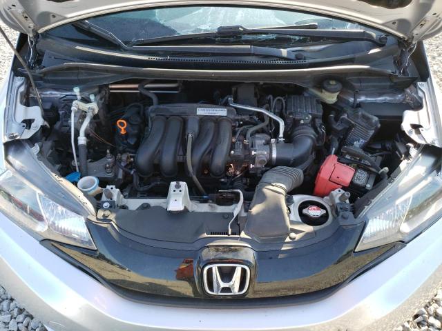 JHMGK5H57GS007143 - 2016 HONDA FIT LX SILVER photo 11