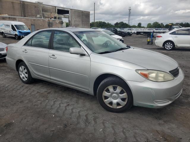 4T1BE32K22U067782 - 2002 TOYOTA CAMRY LE SILVER photo 4