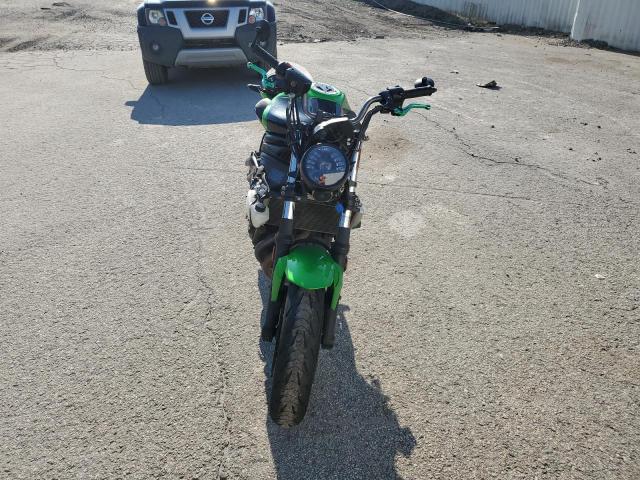 JKAEXEE14GDA21174 - 2016 KAWASAKI EX650 E GREEN photo 2