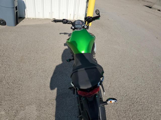 JKAEXEE14GDA21174 - 2016 KAWASAKI EX650 E GREEN photo 6