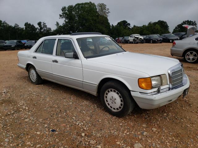 WDBCA24D4KA456744 - 1989 MERCEDES-BENZ 300 SE WHITE photo 4