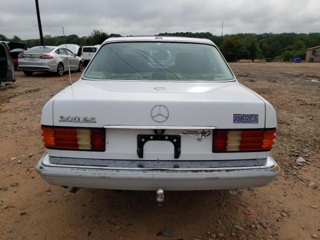 WDBCA24D4KA456744 - 1989 MERCEDES-BENZ 300 SE WHITE photo 6