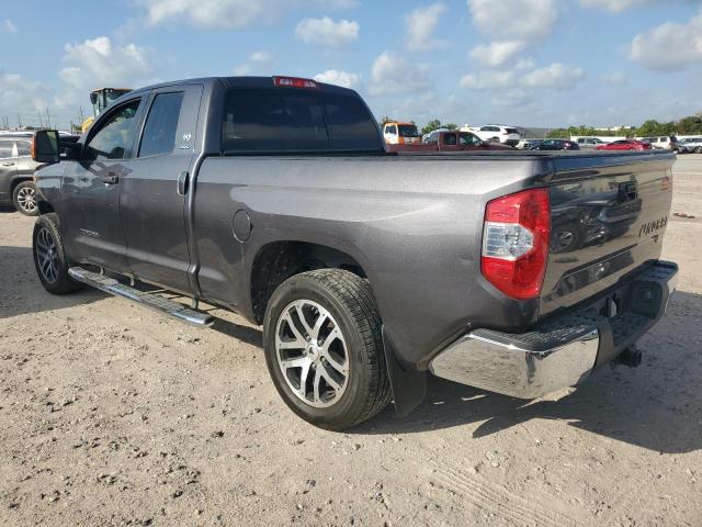 5TFRM5F19HX114767 - 2017 TOYOTA TUNDRA DOUBLE CAB SR/SR5 GRAY photo 2