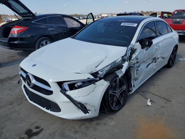 WDD3G4EB6KW017790 - 2019 MERCEDES-BENZ A 220 WHITE photo 2