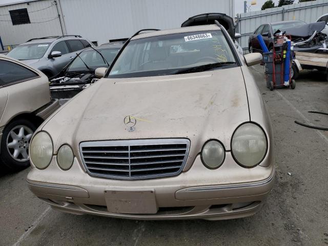 WDBJH82J51X043953 - 2001 MERCEDES-BENZ E 320 4MATIC GOLD photo 5