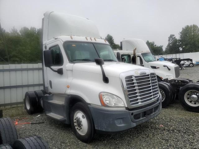 2016 FREIGHTLINER CASCADIA 1, 