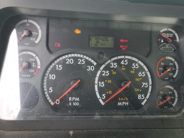 1FUBGEDV5GLHC5780 - 2016 FREIGHTLINER CASCADIA 1 Սպիտակ լուսանկար 8