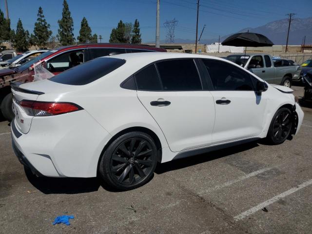 5YFS4RCEXLP045899 - 2020 TOYOTA COROLLA SE WHITE photo 3