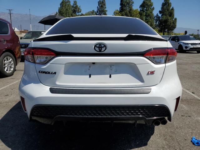 5YFS4RCEXLP045899 - 2020 TOYOTA COROLLA SE WHITE photo 6