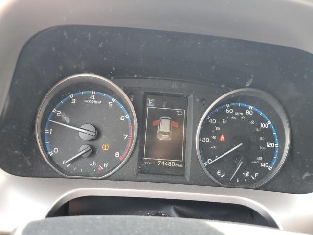 JTMZFREV0JJ195270 - 2018 TOYOTA RAV4 LE ვერცხლისფერი ფოტო 9