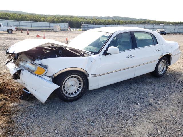 1LNHM81W5XY644819 - 1999 LINCOLN TOWN CAR EXECUTIVE WHITE photo 1