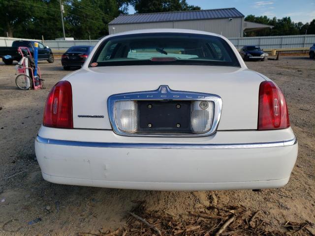 1LNHM81W5XY644819 - 1999 LINCOLN TOWN CAR EXECUTIVE WHITE photo 6