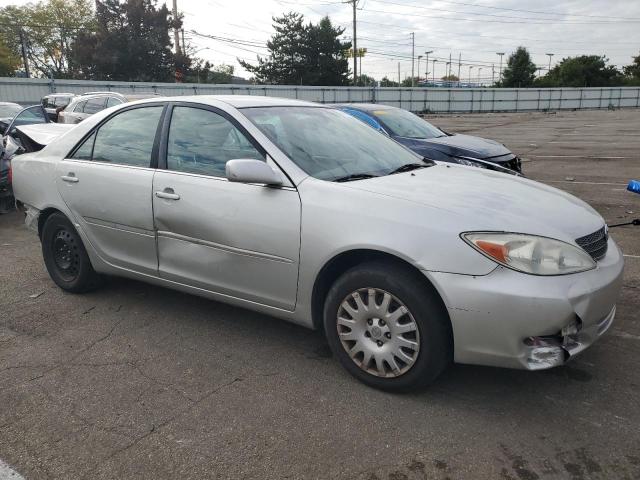 4T1BE32K13U721138 - 2003 TOYOTA CAMRY LE SILVER photo 4