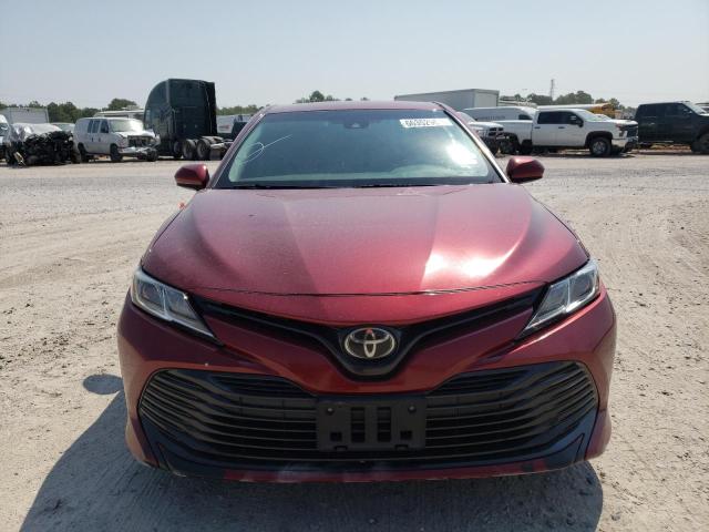 4T1B11HK4JU508480 - 2018 TOYOTA CAMRY L RED photo 5