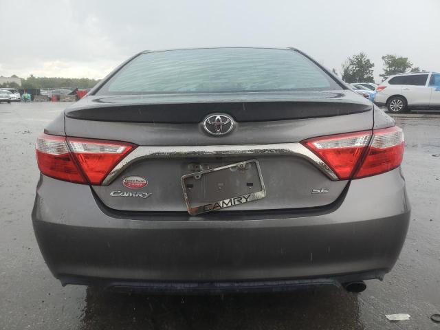 4T1BF1FK1HU726228 - 2017 TOYOTA CAMRY LE GRAY photo 6