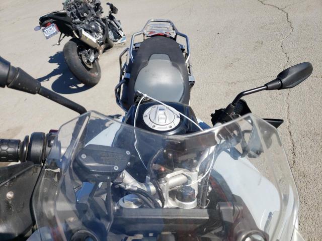 WB10K0306KZ800304 - 2019 BMW F 850 GS ADVENTURE SILVER photo 5