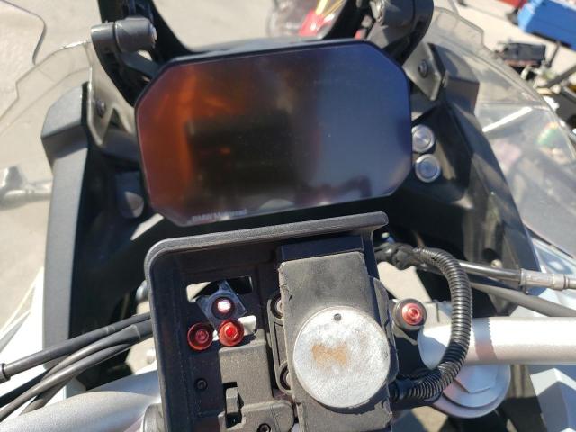 WB10K0306KZ800304 - 2019 BMW F 850 GS ADVENTURE SILVER photo 7